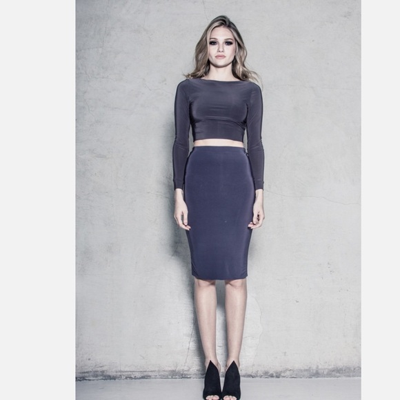 Olive green long  sleeve Crop Top and pencil skirt - Picture 4 of 5